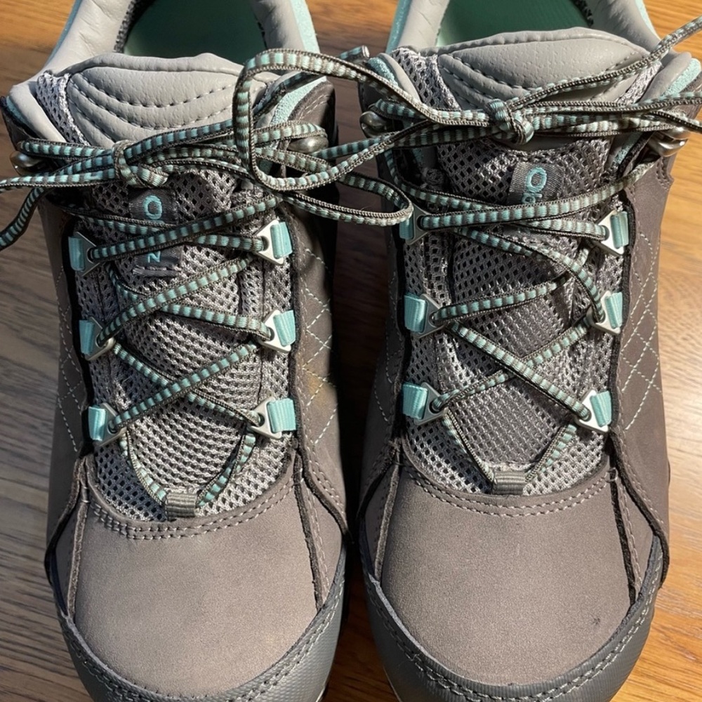 Oboz Sapphire Low Waterproof Women’s hiking shoe size 8